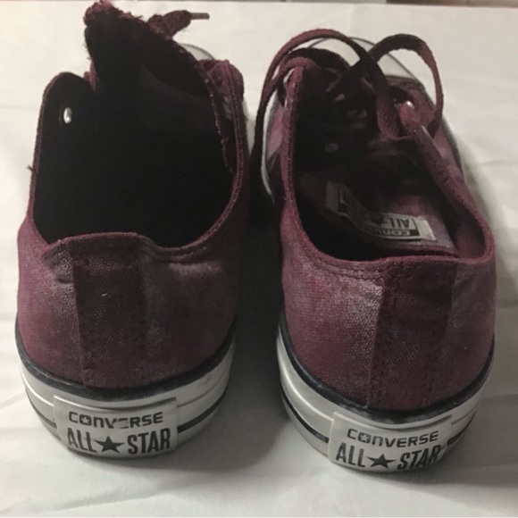 CONVERSE ALL STAR SNEAKERS Burgundy/white. Great condition. Woman’s Sz 9 - Picture 2 of 5